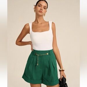 Commense Xs Pleated Cuffed Shorts with Gold Chain Detail cc4